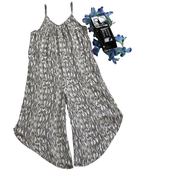 J. Valdi Other - J. Valdi NWT Swim Coverup Jumpsuit Women S